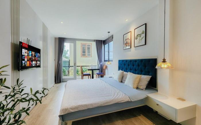 VietHOME-Trang Tien 5-PrivateApartment w. Balcony