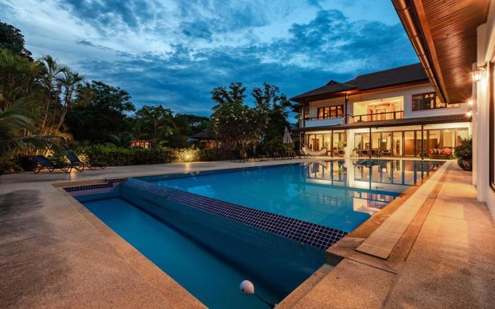 Large 6 Bed Luxury Villa on the Golf Course (PHJ)