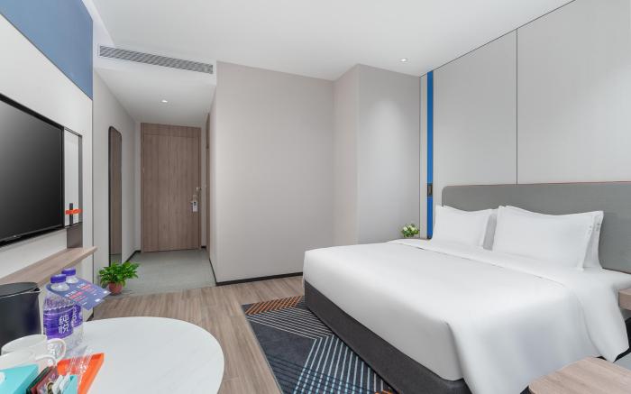 Holiday Inn Express Yinchuan Yuehai By IHG