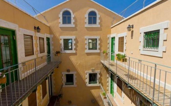 The Market Courtyard Suites Apartment