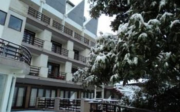 Flag House Resort (18 Kms From Shimla)