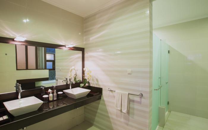 Flamingo Dewata Suite
