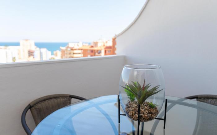 YUCAS VISTAMAR - Beautiful penthouse with sea views, shared pool and free WIFI