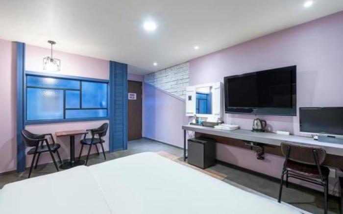 Hotel 7