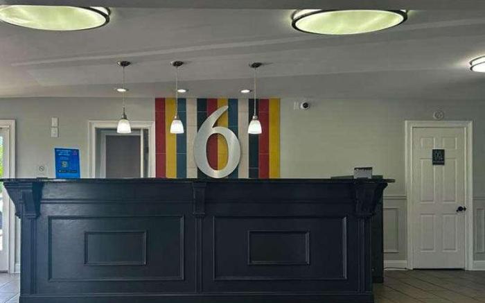 Studio 6  Suites Chattanooga, TN - Lookout Mtn.