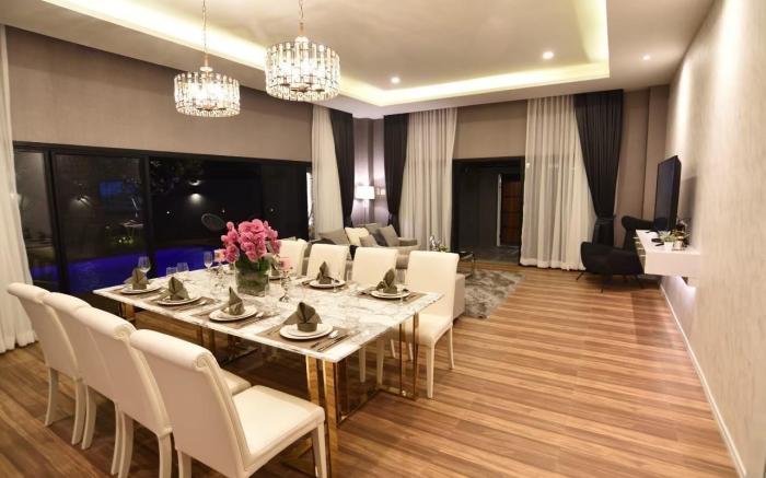Mไร่หุบกะพงมาลีฮวนน่าResort&Restuarant(นะโมทอง)
