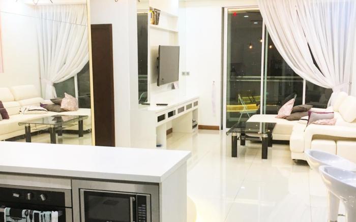 Lovely Large Condo Suites in JB CIQ