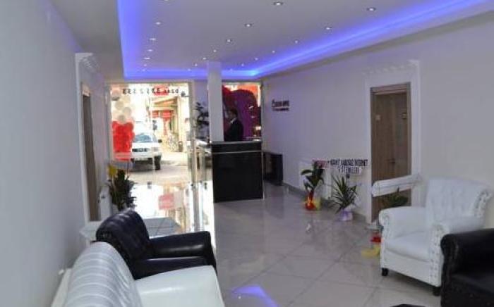 Golden Apple Hotel