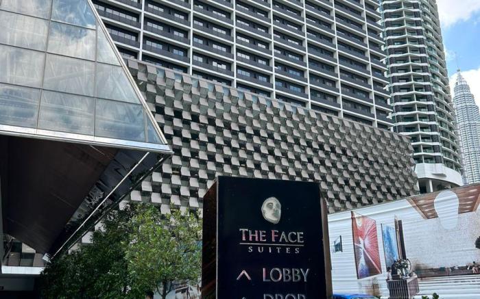 The Face Hotel by Kimiro｜靠近柏威年·51楼泳池景观奢华大床房【免费停车】