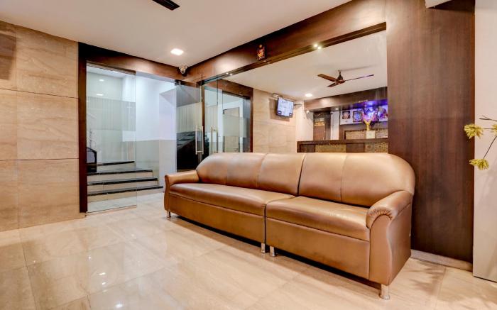 Hotel O Everest Lodging Vashi