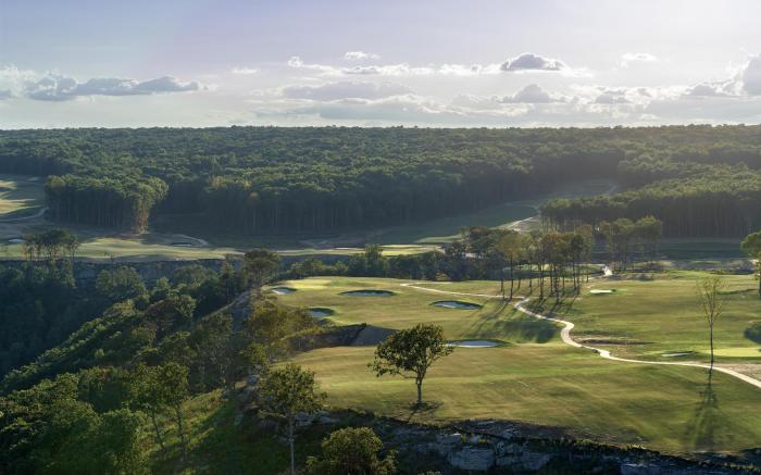 Cloudland at McLemore Resort Lookout Mountain, Curio by Hilton
