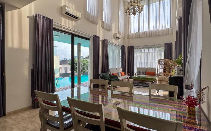 Monolog at Nagoya Valley (4BR Private Pool Villa)