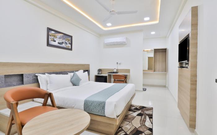 Hotel SR Inn