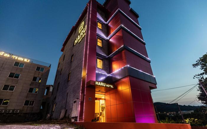 Haru Hotel