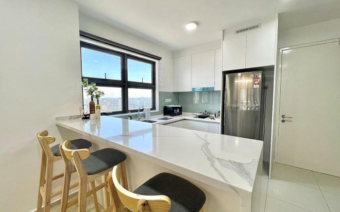 CIty View With MRT EkoCheras 2 Bedroom by MOKA
