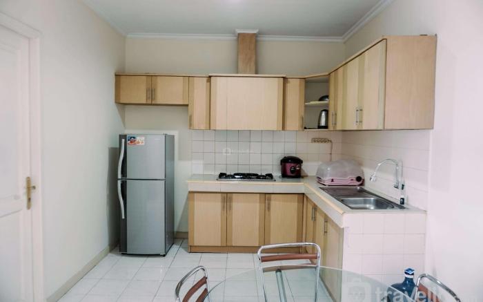 Elegant Comfortable 2BR Puri Garden By Travelio