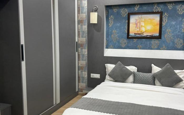 The Origin Suites opp Hyatt Regency
