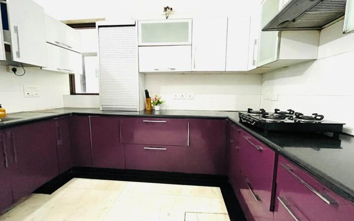 BluO 2BHK @ Greater Kailash | Lift Balcony Parking