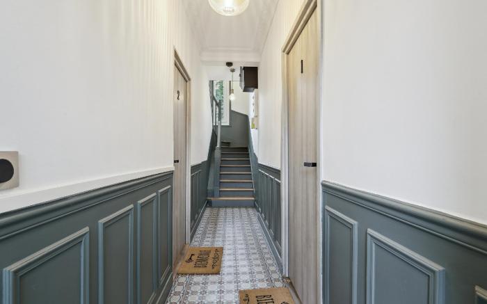 1 Kazabella Modern flat Maisons Alfort 