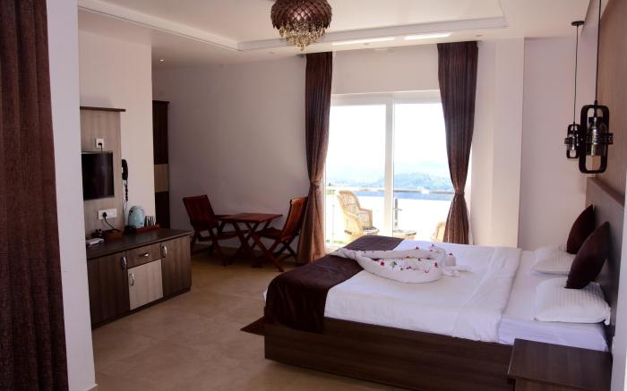 Vanam Holidays 
