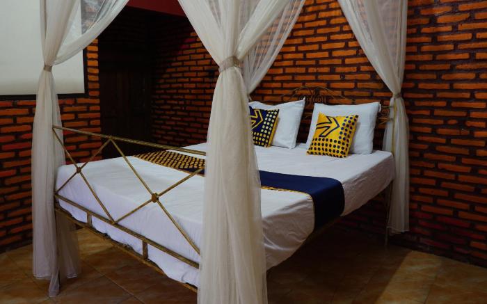 SPOT ON 92698 Holy Homestay