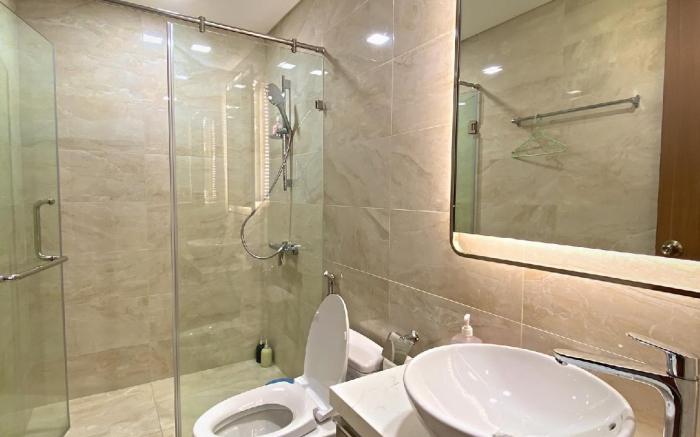 ROMANTIC APT AT LANDMARK 81