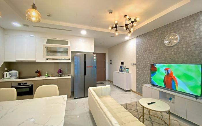 ROMANTIC APT AT LANDMARK 81