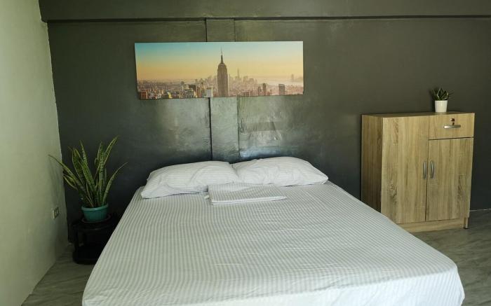 Cliffside Room-1