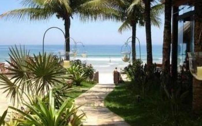 Chez Louise et Louis Pe na Areia