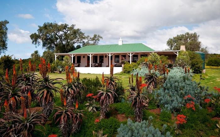 Leeuwenbosch Country House  Amakhala Game Reserve