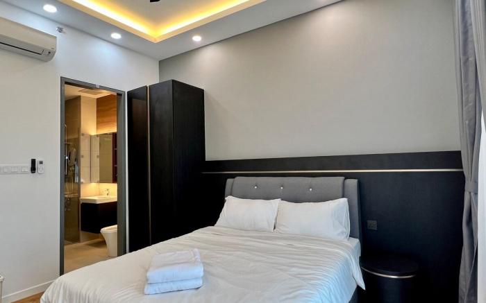 Paradigm Residence, Honeymoon by Guesthouse (2pax)