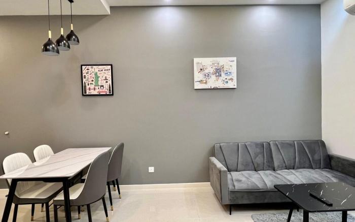 Paradigm Residence, Honeymoon by Guesthouse (2pax)