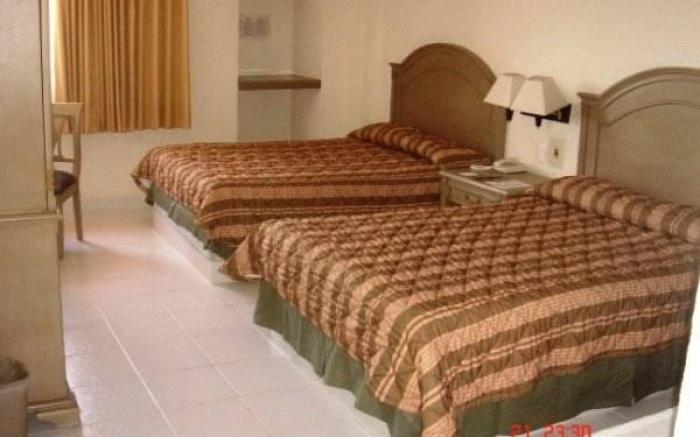 Hotel & Suites Real del Lago