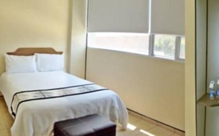 Hotel Mateos 1215