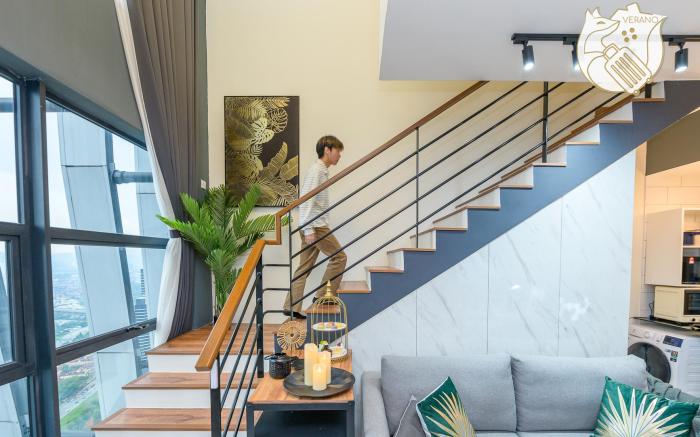 Luxury Duplex Condo Retreat v 2 Parking by Verano