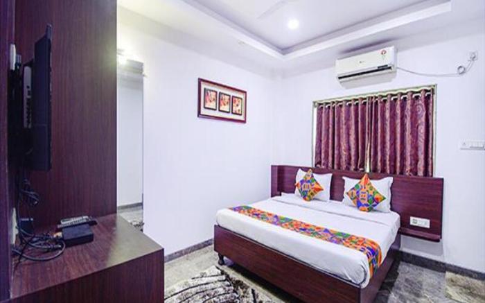 FabHotel Rani Tower - Chinar Park
