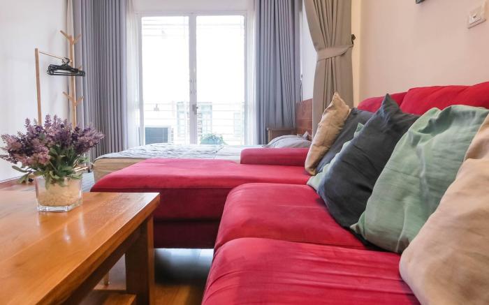 Wind Chimes Hideaway - Apartment In Central Hanoi