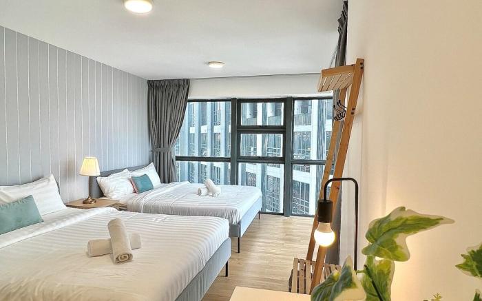 Serene Gem | 2BR Duplex Suite w/ Balcony by MOKA