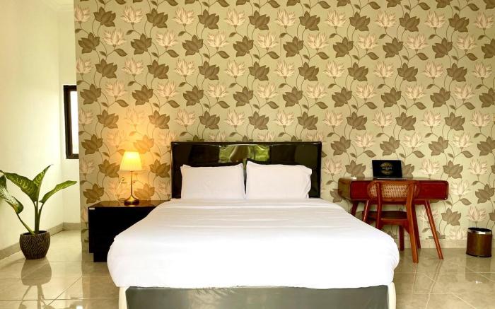 Satran Villa @ Kuta Bali (3 BR with Sharing Pool)