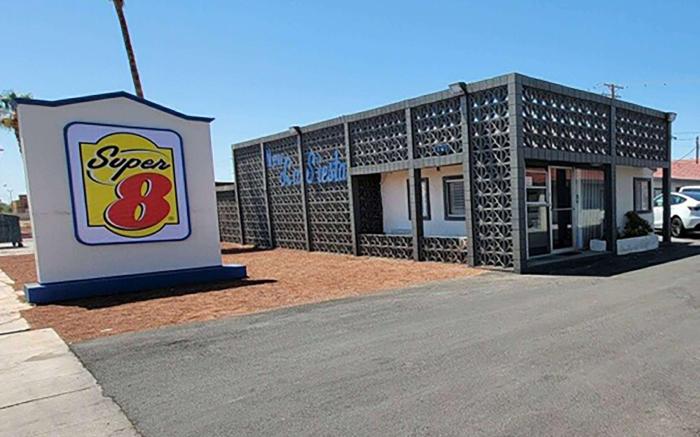 Super 8 by Wyndham El Centro North