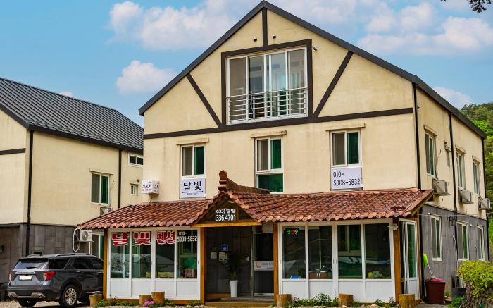 Odaesan Healing Town Moonlight