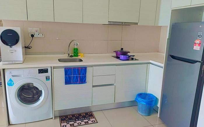 Winz 2r2b homestay icity