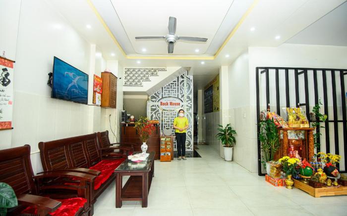 Rock Mouse villa