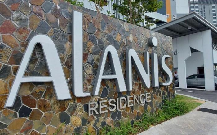 KLIA Alanis Residence Luxury Condo Free Park wi-fi
