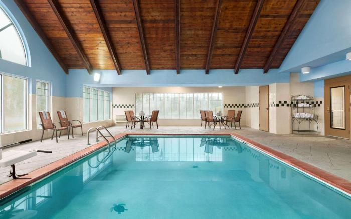 Country Inn & Suites by Radisson, Savannah I-95 North, GA
