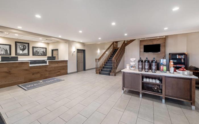 Country Inn & Suites by Radisson, Findlay, OH