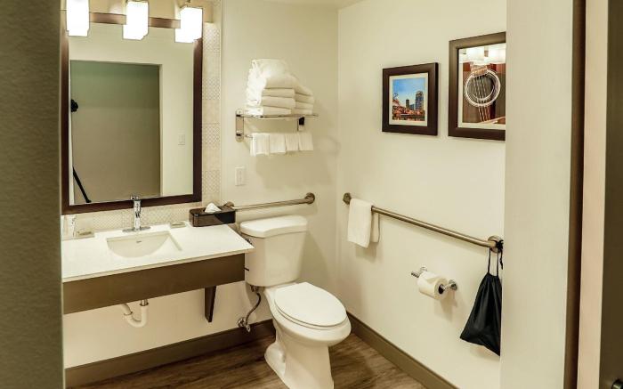 Country Inn & Suites by Radisson Nashville Airport TN