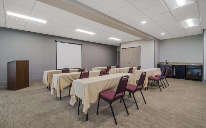 Country Inn & Suites by Radisson, Goldsboro, NC