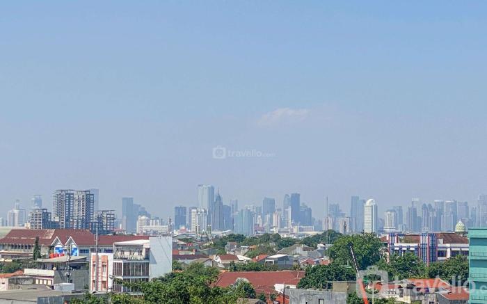 Spacious 2BR Loft Apt Maqna Residence By Travelio