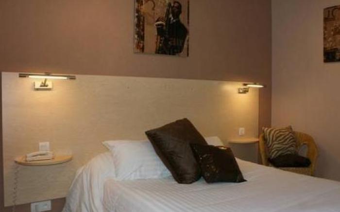 Logis Hotel-Restaurant La Croix Couverte